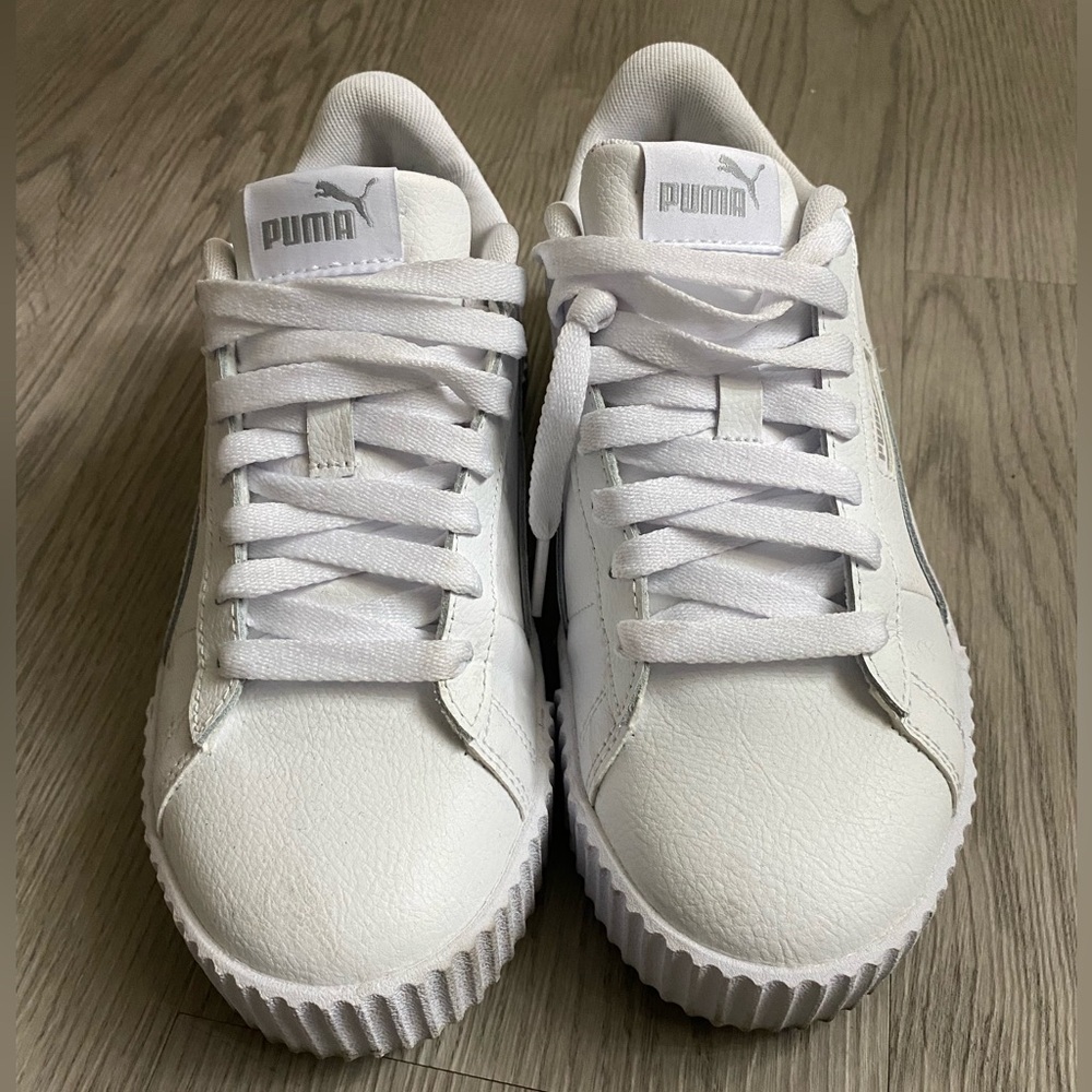Puma Sneakers